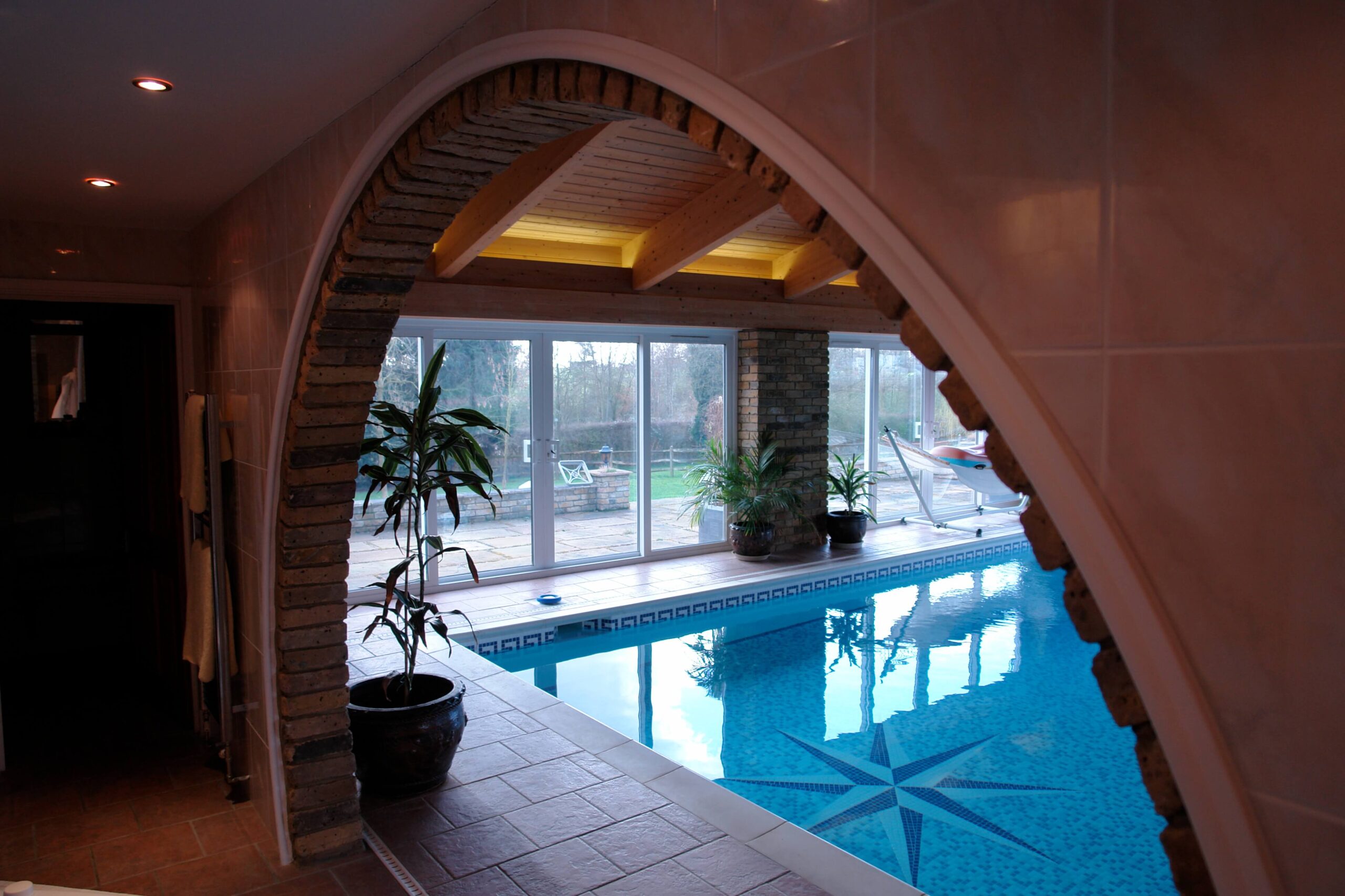 Albatross Pools and Spas LTD |Installation, Servicing and Repairs | Outdoor Swimming Pools | Indoor Swimming Pools | Spas & Wellness